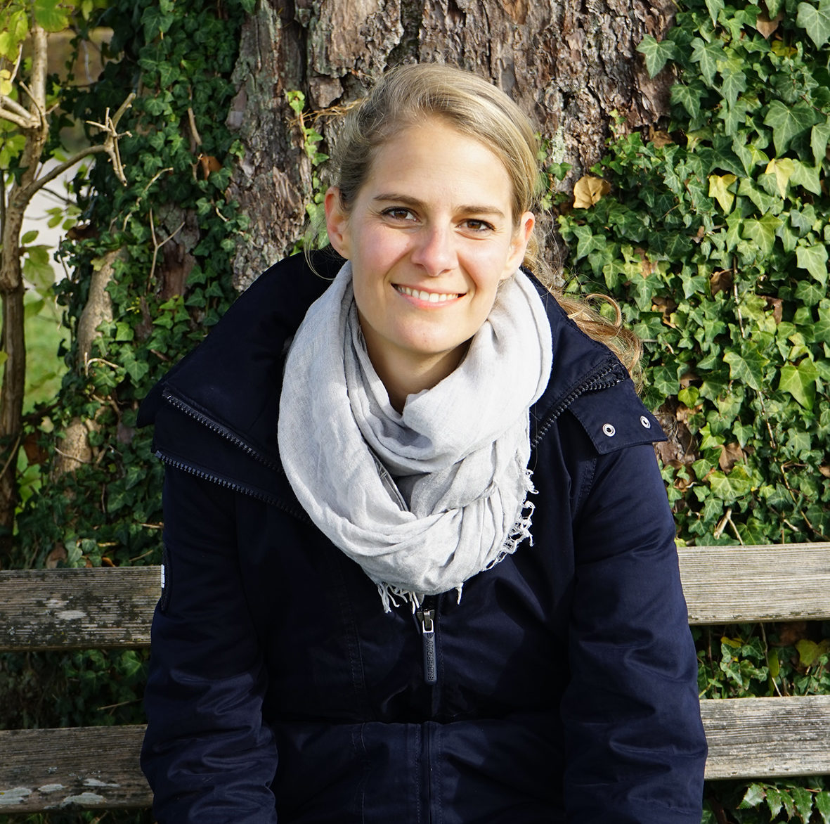 cropped-steffi-2.jpg